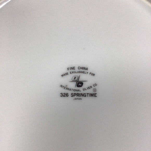 International Silver Company 326 Springtime Dinner Plates - Set of 2 - Picture 5 of 5